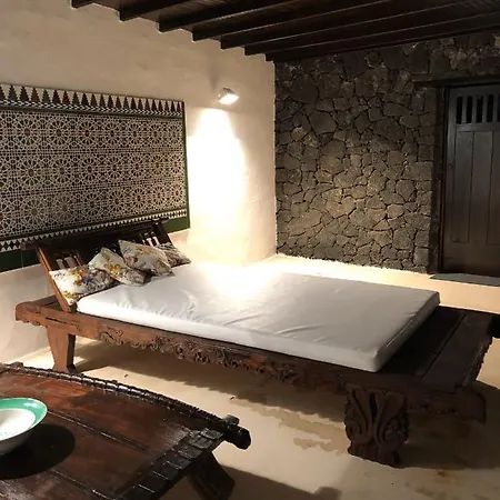 Mare Bella Chao Sea View Private Heated Solar Pool Ac Puerto del Carmen (Lanzarote)