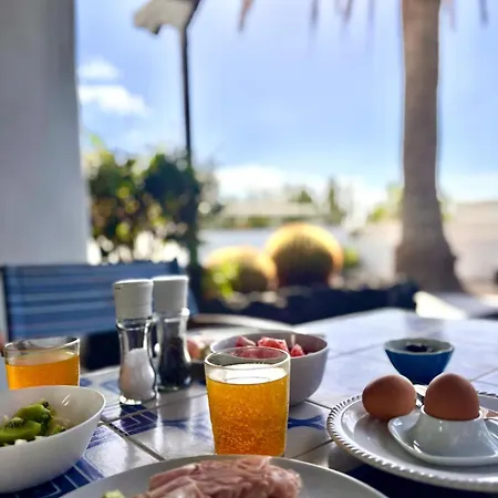 Mare Bella Chao Sea View Private Heated Solar Pool Ac Puerto del Carmen (Lanzarote)