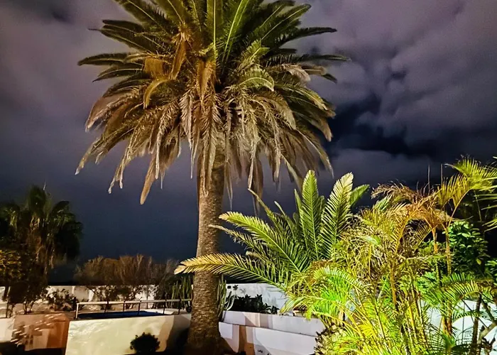 Mare Bella Chao Sea View Private Heated Solar Pool Ac Puerto del Carmen (Lanzarote)