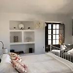Mare Bella Chao Sea View Private Heated Solar Pool Ac Villa Puerto del Carmen (Lanzarote)