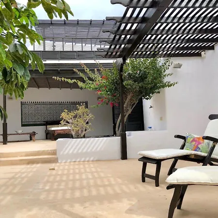 Mare Bella Chao Sea View Private Heated Solar Pool Ac Villa Puerto del Carmen (Lanzarote)