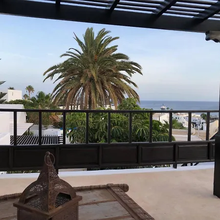 Mare Bella Chao Sea View Private Heated Solar Pool Ac Villa Puerto del Carmen (Lanzarote)