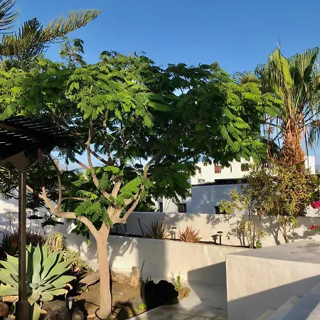 Villa Mare Bella Chao Sea View Private Heated Solar Pool Ac Puerto del Carmen (Lanzarote)