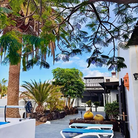 Willa Mare Bella Chao Sea View Private Heated Solar Pool Ac Puerto del Carmen (Lanzarote)